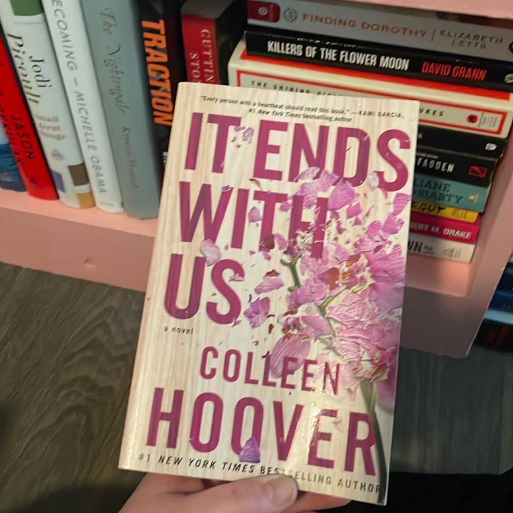 It Ends With Us by Colleen Hoover